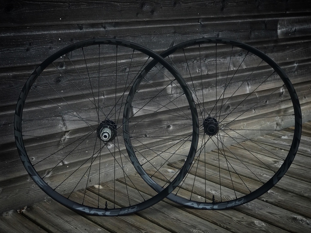 RACE FACE ARC OFFSET 30 | HOPE PRO5