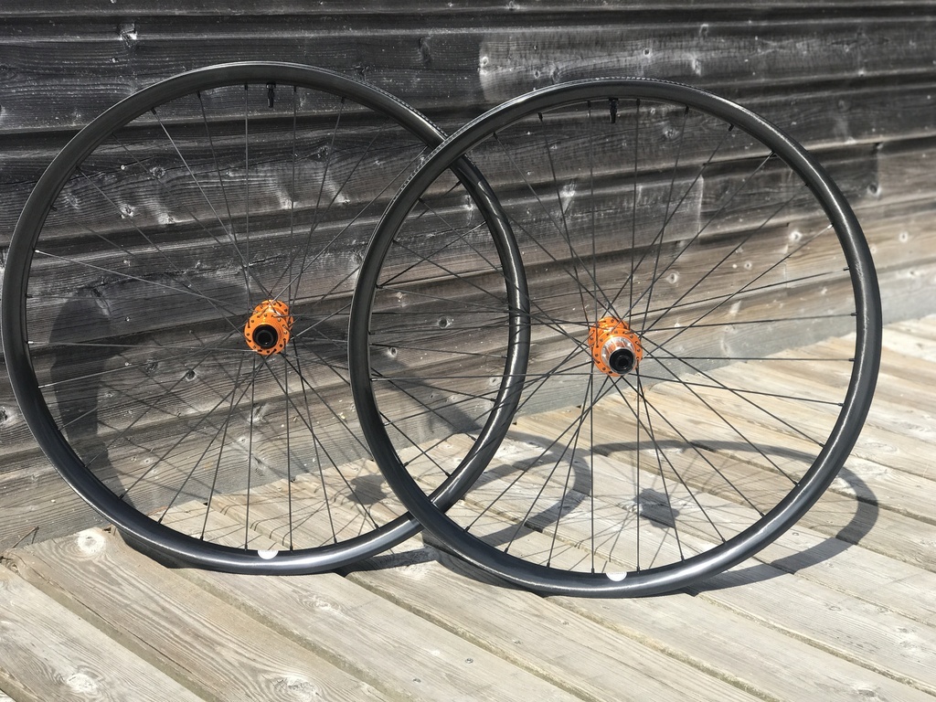 Roues carbone All Mountain AM930 | ERASE