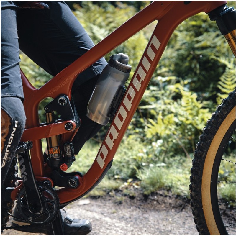 Bidon et porte bidon Fidlock TWIST bottle 590 + bike base - Couleur : Smoke 