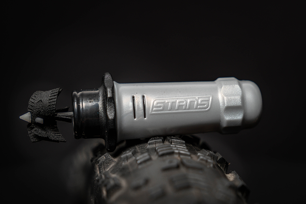Outil de réparation tubeless NOTUBES DART 